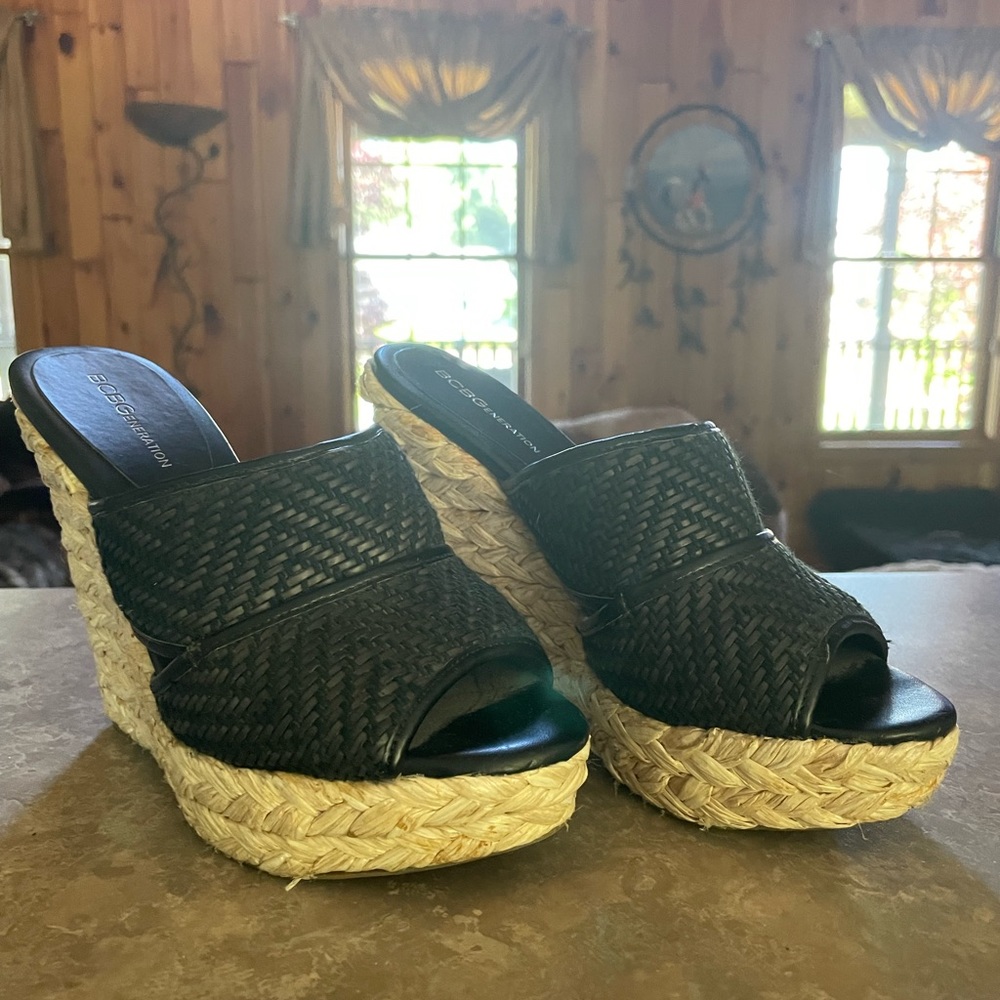 Bcbg Generation Peep Toe Platform 7 - image 2